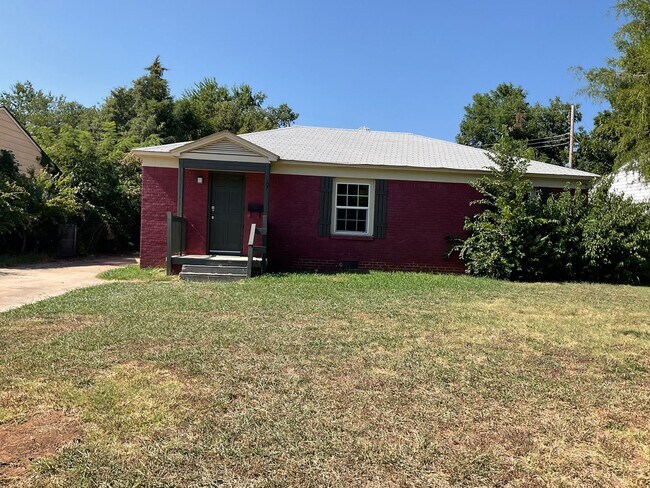 Great location! - Great location! House