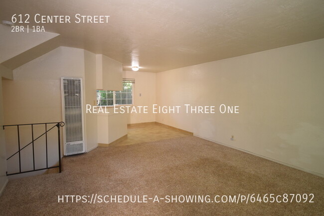 Building Photo - Capitola 2 bed / 1 bath unit in duplex wit...