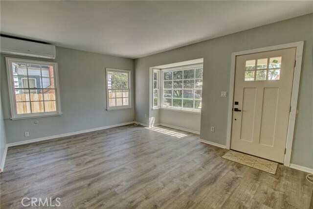 Building Photo - 215 N Princeton Ave