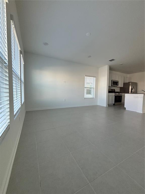 Building Photo - 7444 Ivy Tendril Ave