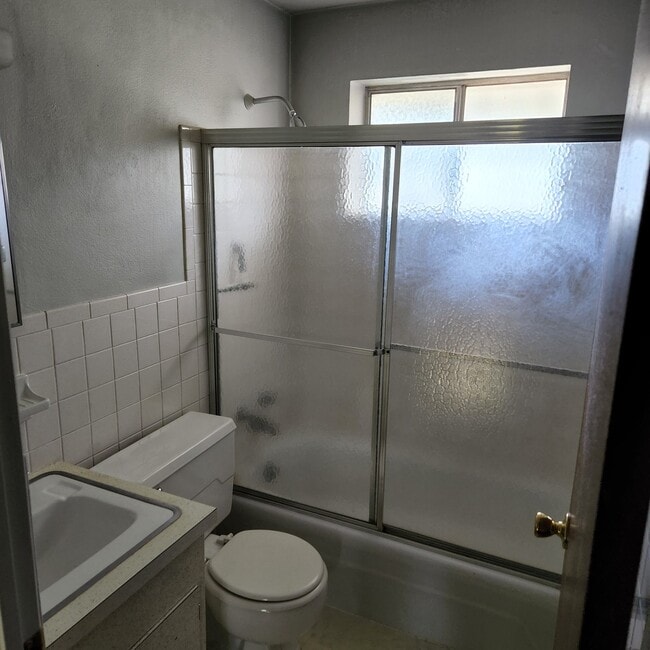 Foto del edificio - 4501 Ammel St
