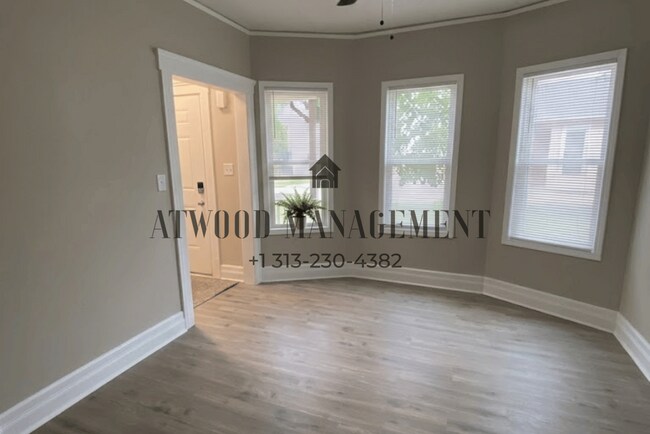 Foto del edificio - 6439 Fischer Ave