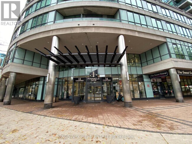 Photo du bâtiment - 16 Yonge St