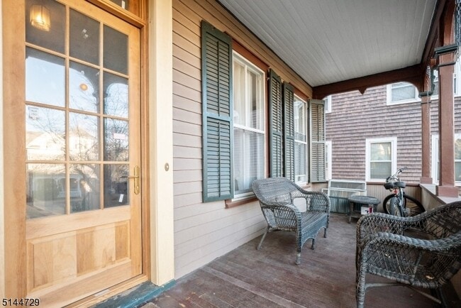 Photo - 17 Hill St House