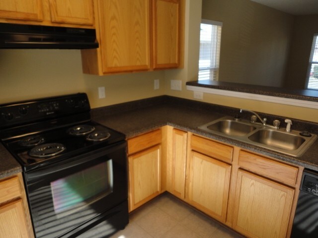 Building Photo - 3604 Marshlane Way