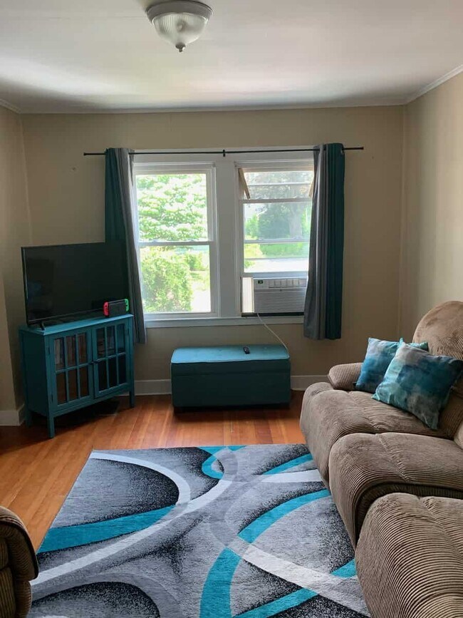 9 Hudson St Unit 15, Easthampton, MA 01027 9 Hudson St Easthampton