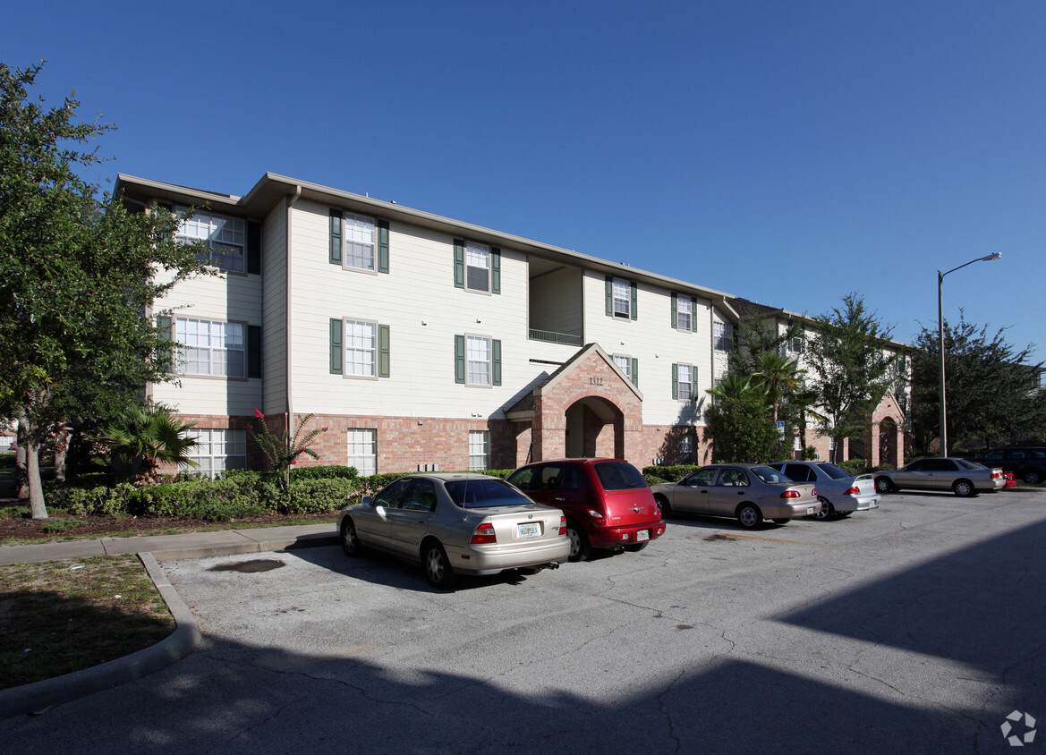 Raintree Apartments In Clermont Florida