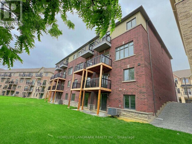 Building Photo - 73 W Vlg Ln