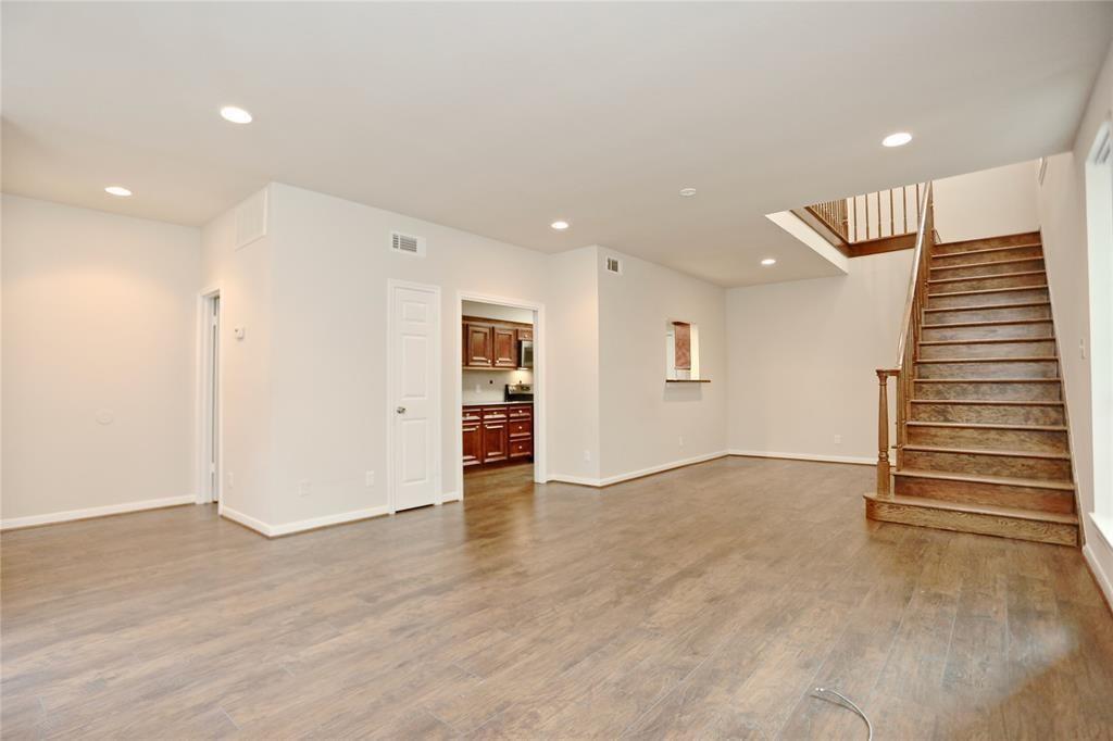 Foto principal - 4000 Purdue St