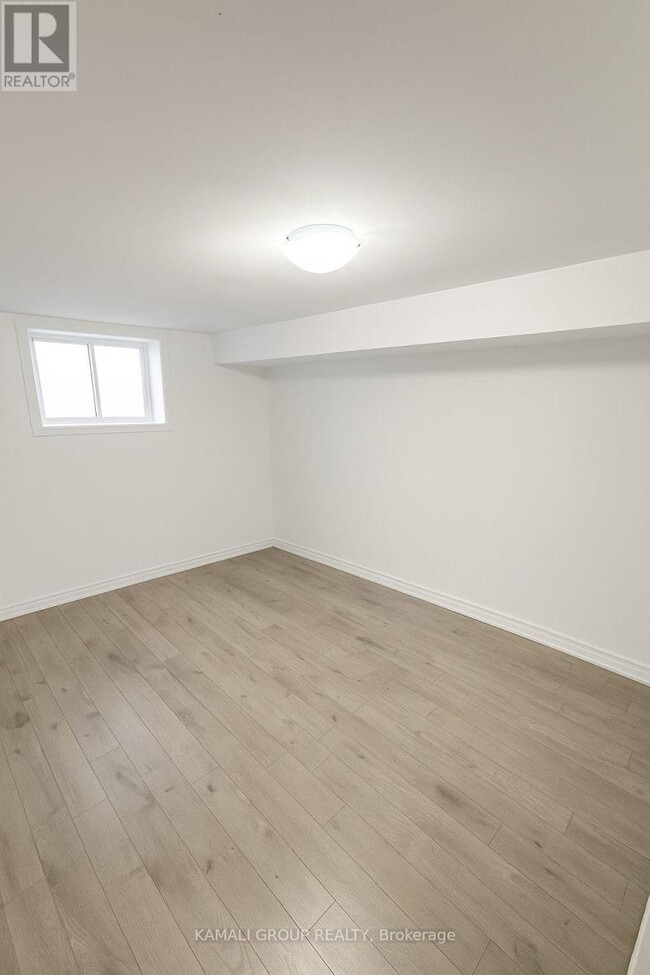 Building Photo - 629 Gibb St