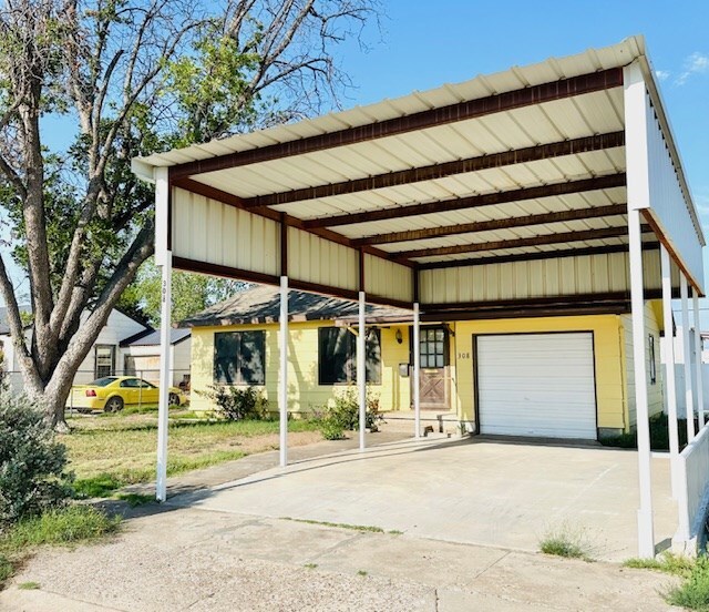 Building Photo - 308 A St