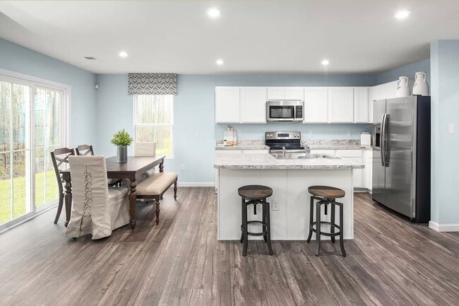 Foto del edificio - Prior Model Home Available For Rent