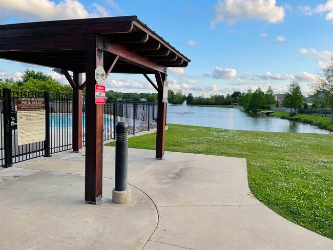 Building Photo - 204 Meadow Lake Dr