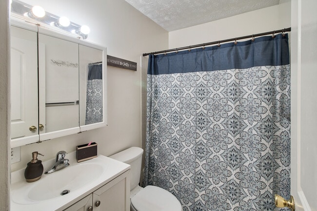 Building Photo - Mapleview Terrace Apartments