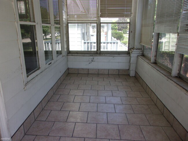 Foto del edificio - 597 Mackinaw Ave