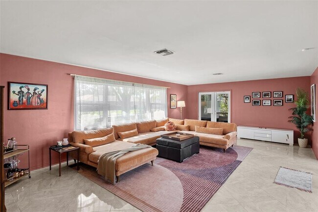 Foto del edificio - 1191 87th Ave N