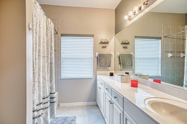 Foto del edificio - 3230 Cottonwood Bend