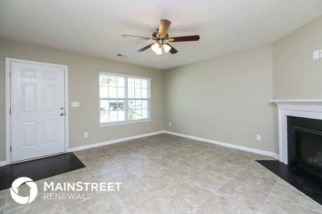 Foto del edificio - 538 Salem Springs Dr