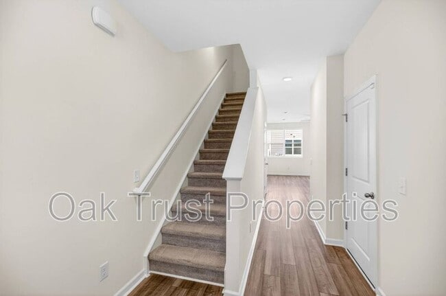 Building Photo - 502 Townsford Ln