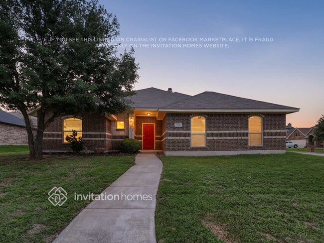 Building Photo - 2029 Bay Laurel Dr