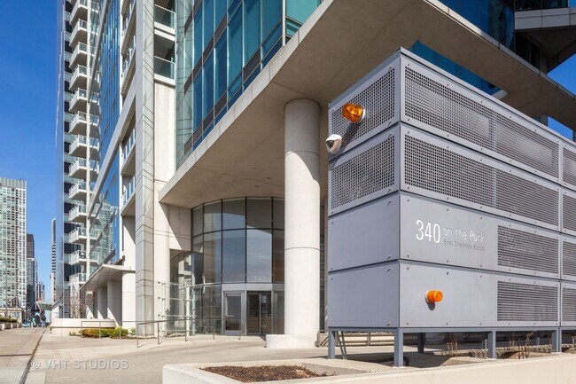 Foto del edificio - 340 E Randolph St