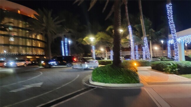Foto del edificio - 2899 Collins Ave