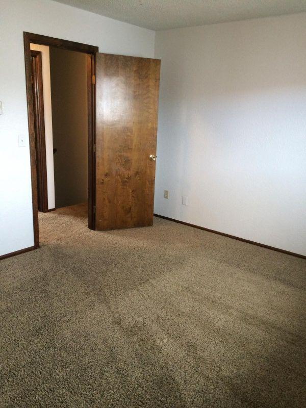 Building Photo - 1131 Applegate St