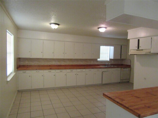 Foto del edificio - 825 S Beltline Rd