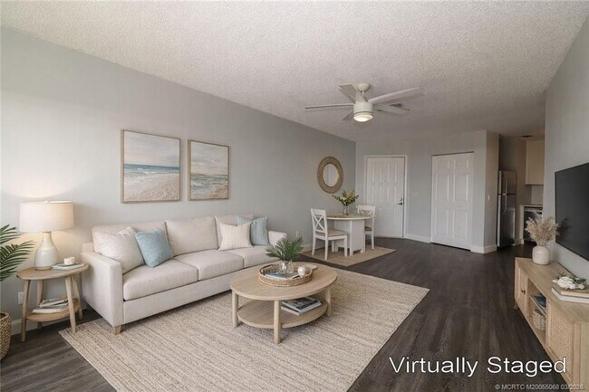Foto del edificio - 2083 NE Collins Cir