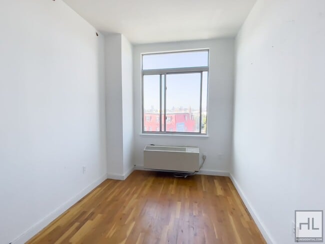 Building Photo - NOLL STREET / Spacious Bushwick 2-Bed 1-Bath / Elevator / In-Building Laundry
