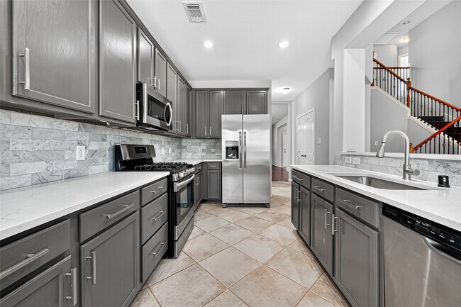 Foto del edificio - 4815 Claymill Ct