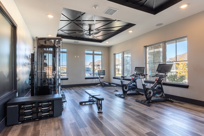 Five810 Southlands, Aurora, gimnasio de Colorado - Five810 Southlands