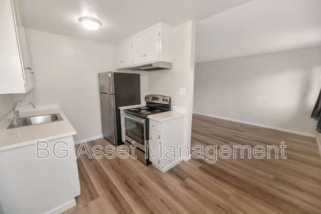 Building Photo - 1333 Market Ave