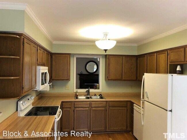 Building Photo - 2 br, 2.5 bath House - 282 Beechtree Drive