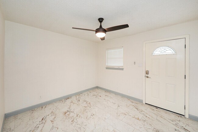 Foto del edificio - 1920 Madison St