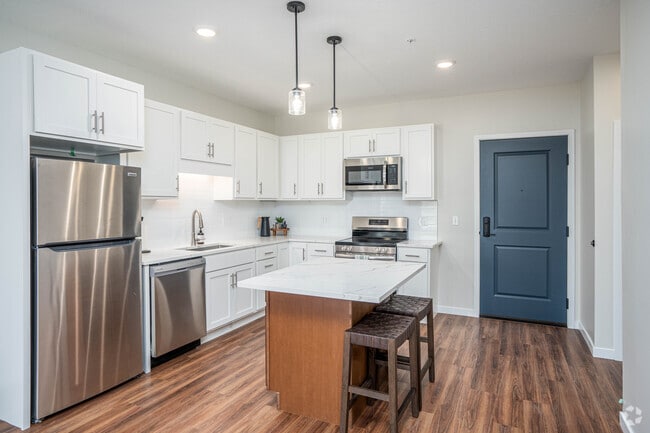 Interior Photo - Arris Duluth