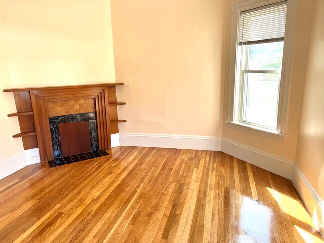 primer dormitorio - 199 Bryant St