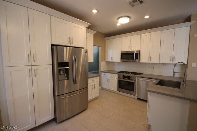 Foto del edificio - 9616 W Port Orange Ln