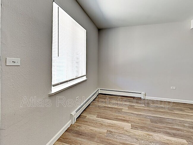 Foto del edificio - 16300 E Colfax Ave