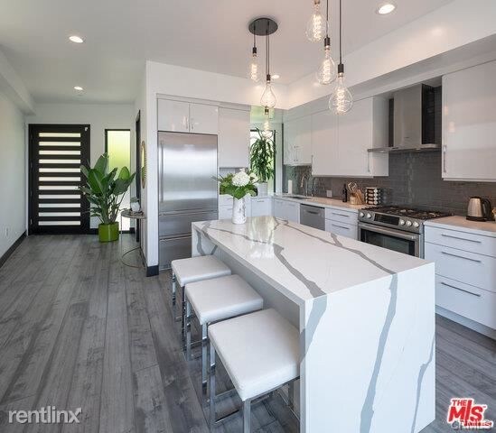 Foto del edificio - 3 br, 3.5 bath House - 2041 N Sycamore Ave
