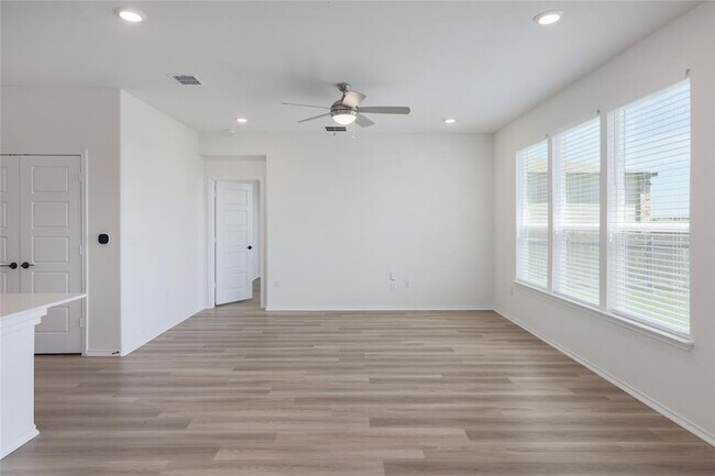 Building Photo - 7807 Lawford Ct