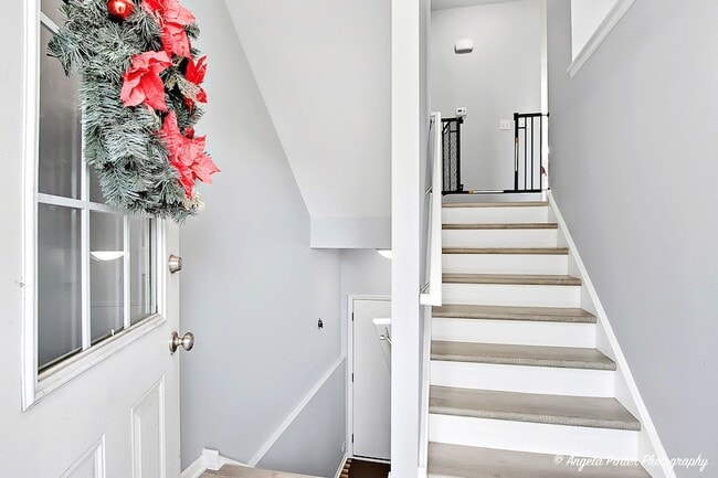 Building Photo - 1477 Sedgewood Ct