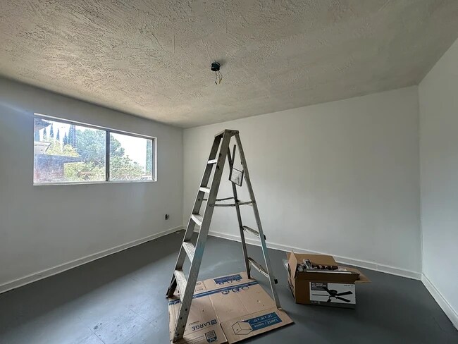 Foto del edificio - 10315 Acacia Ln