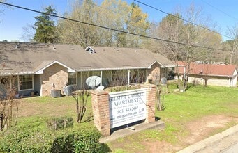 Building Photo - 800 N Bradford St