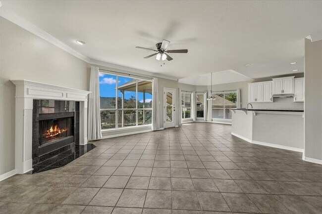 Foto del edificio - 10802 Hastings Ln