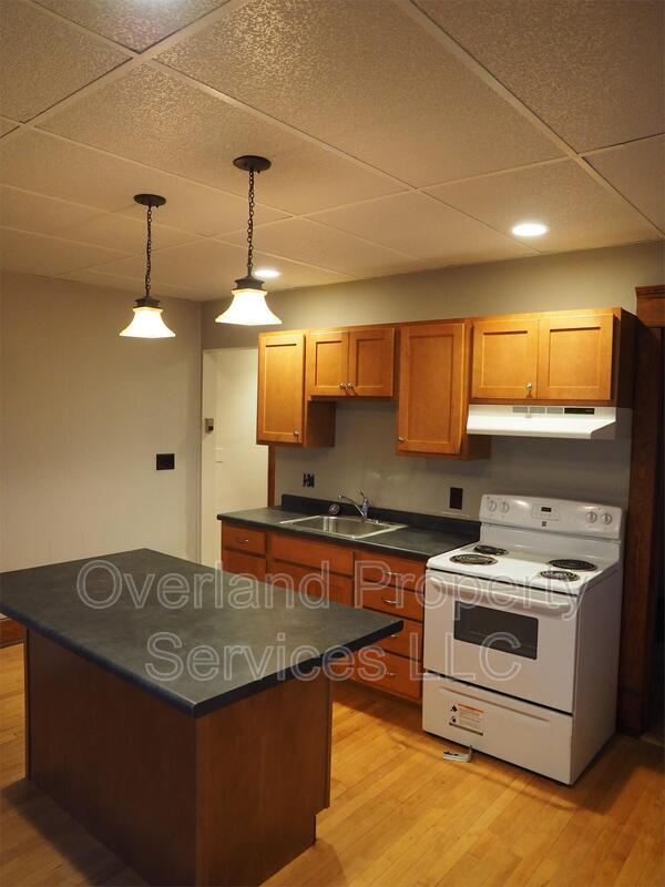 Building Photo - 90 N Winooski Ave
