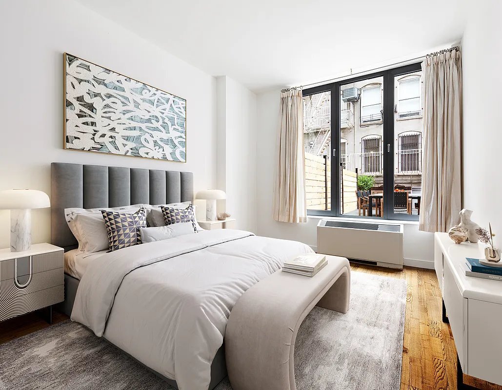 Foto principal - 210 Lafayette St