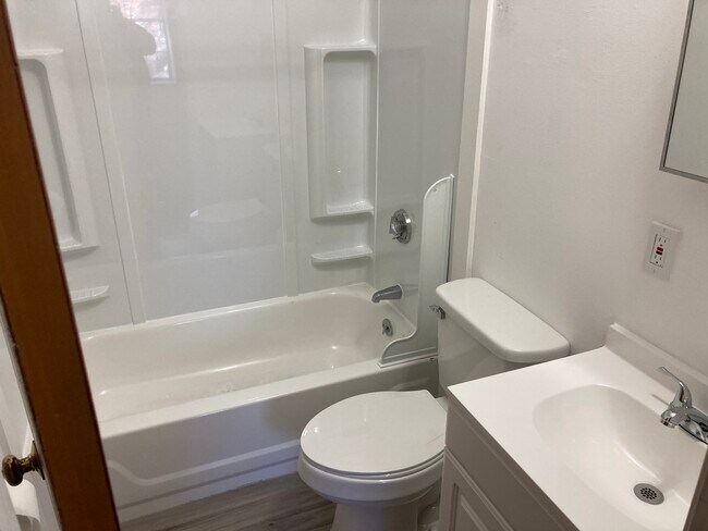 Building Photo - 47 Hemenway St