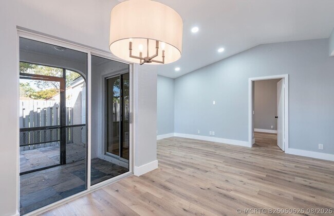 Foto del edificio - 1579 Springside Dr
