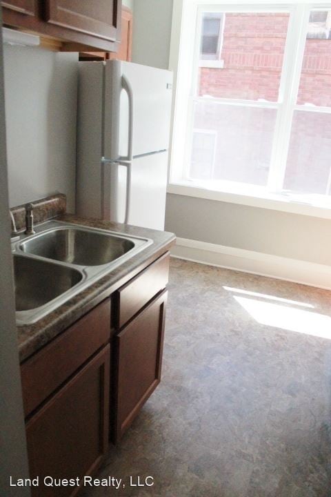 Building Photo - 2 br, 1 bath  - 2005 Washington Ave.